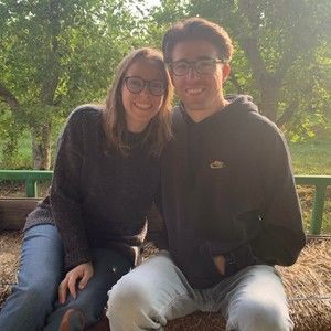 Meet your Posher, Emily c